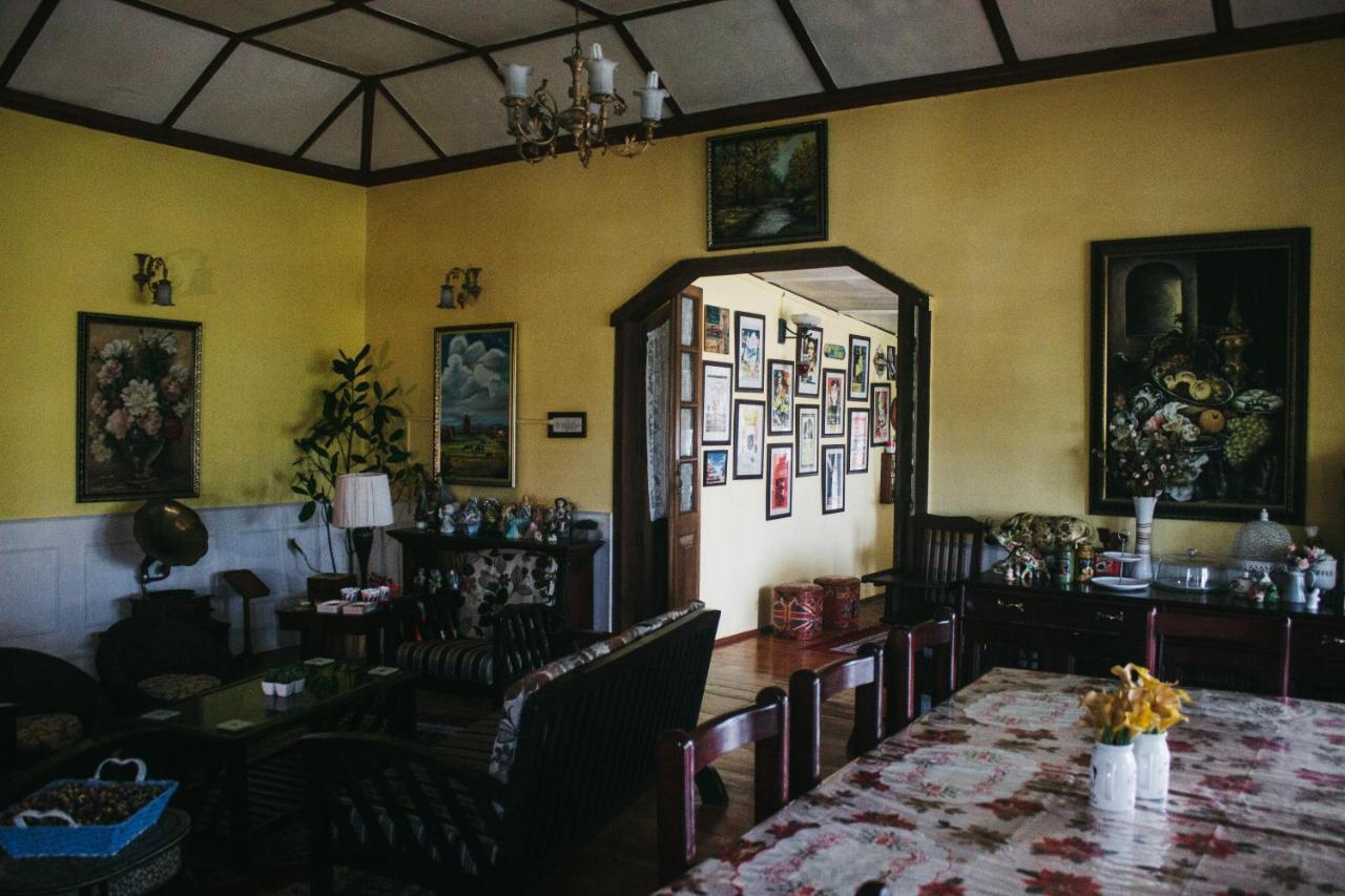 Rock Cliff Home Stay 실롱 외부 사진
