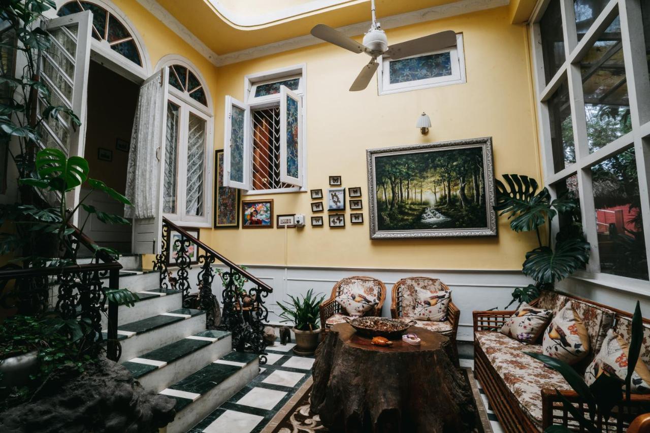 Rock Cliff Home Stay 실롱 외부 사진