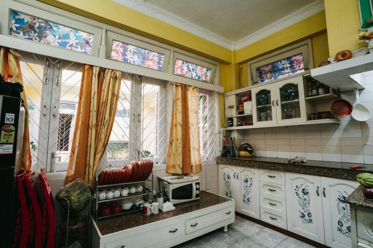 Rock Cliff Home Stay 실롱 외부 사진