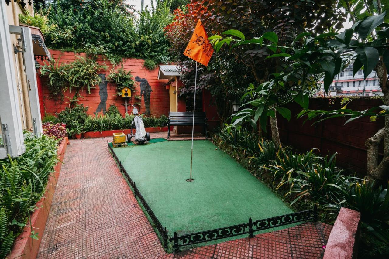 Rock Cliff Home Stay 실롱 외부 사진