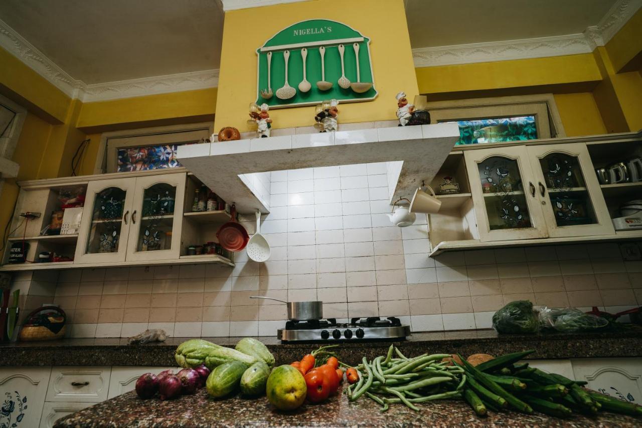 Rock Cliff Home Stay 실롱 외부 사진